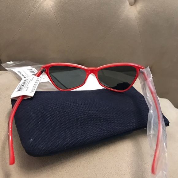 Le Specs sunglasses - Picture 2 of 5